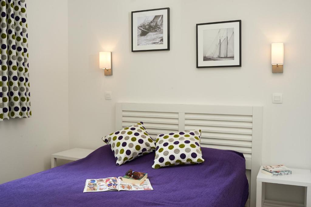 Terres De France Le Domaine De La Baie Hotel Одиерн Екстериор снимка
