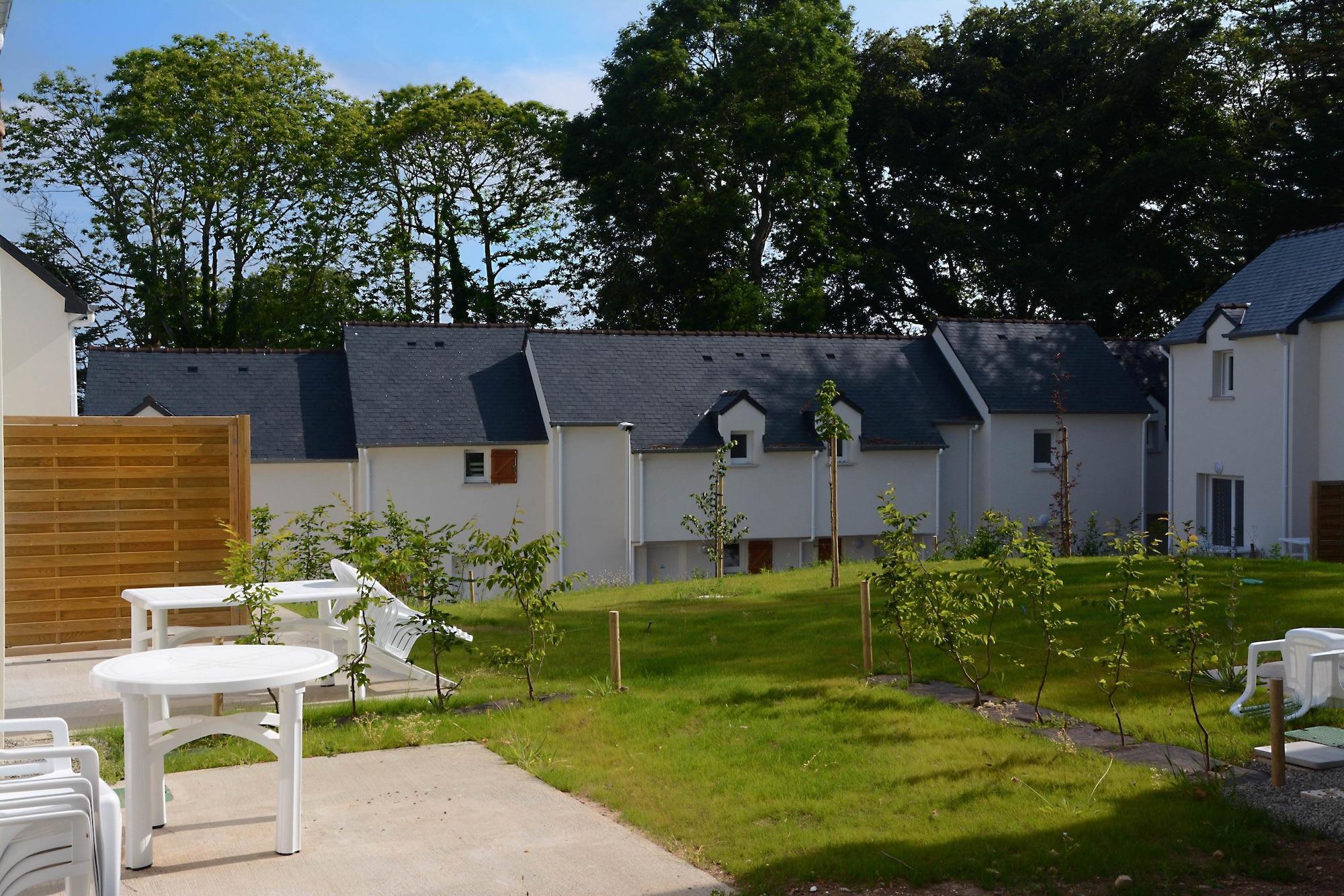Terres De France Le Domaine De La Baie Hotel Одиерн Екстериор снимка