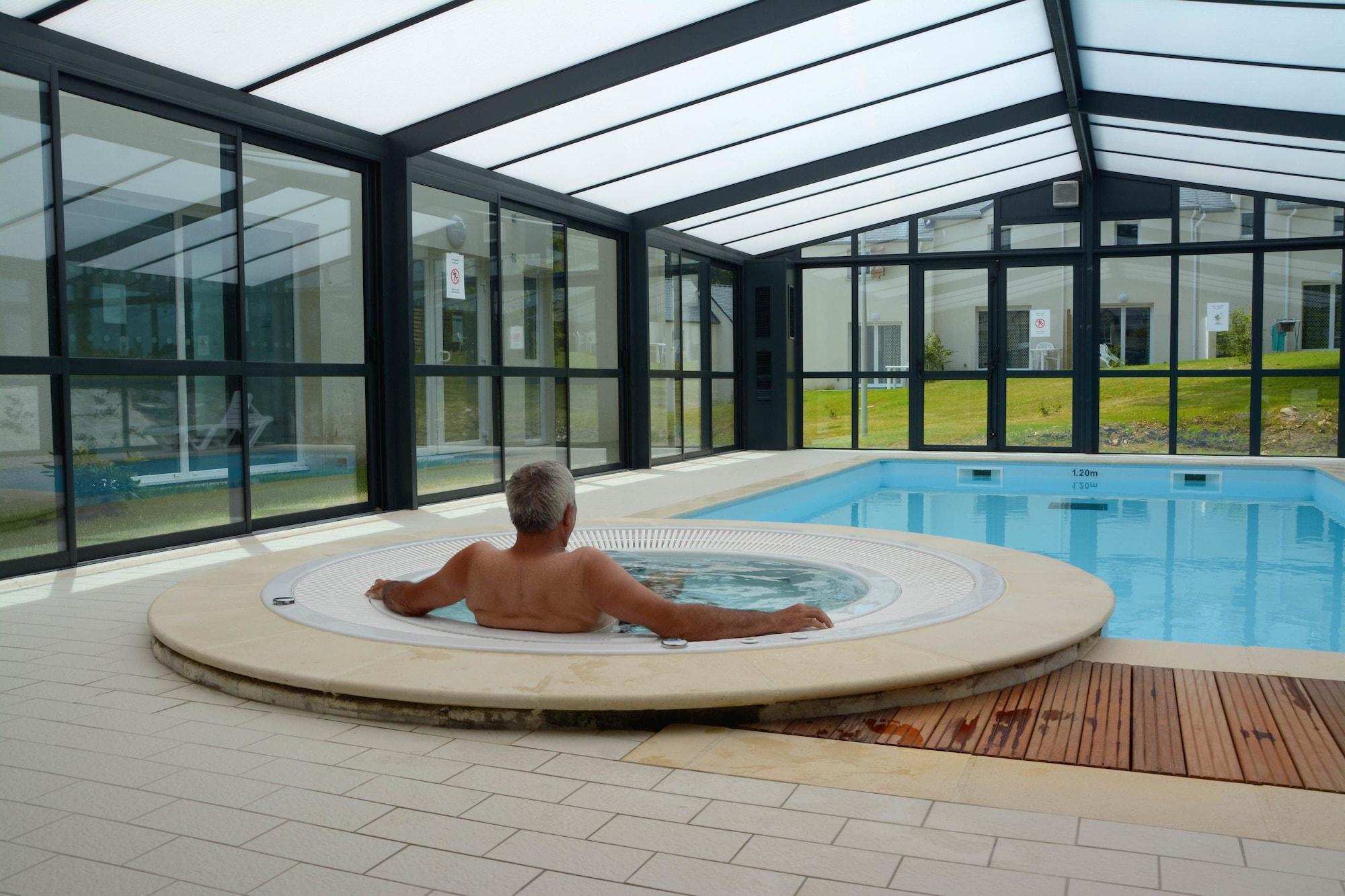 Terres De France Le Domaine De La Baie Hotel Одиерн Екстериор снимка
