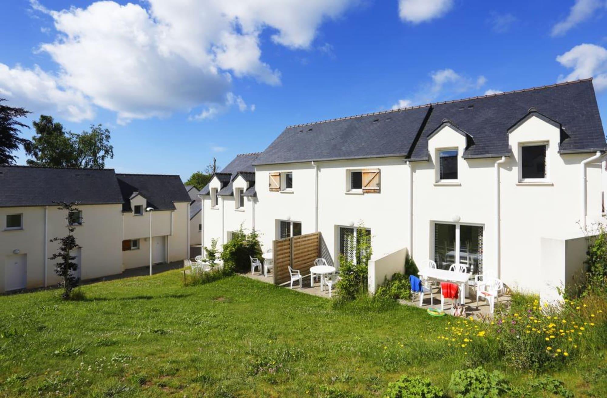 Terres De France Le Domaine De La Baie Hotel Одиерн Екстериор снимка