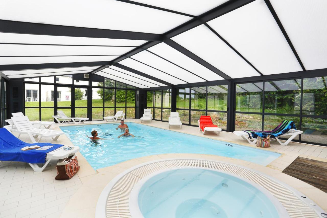 Terres De France Le Domaine De La Baie Hotel Одиерн Екстериор снимка