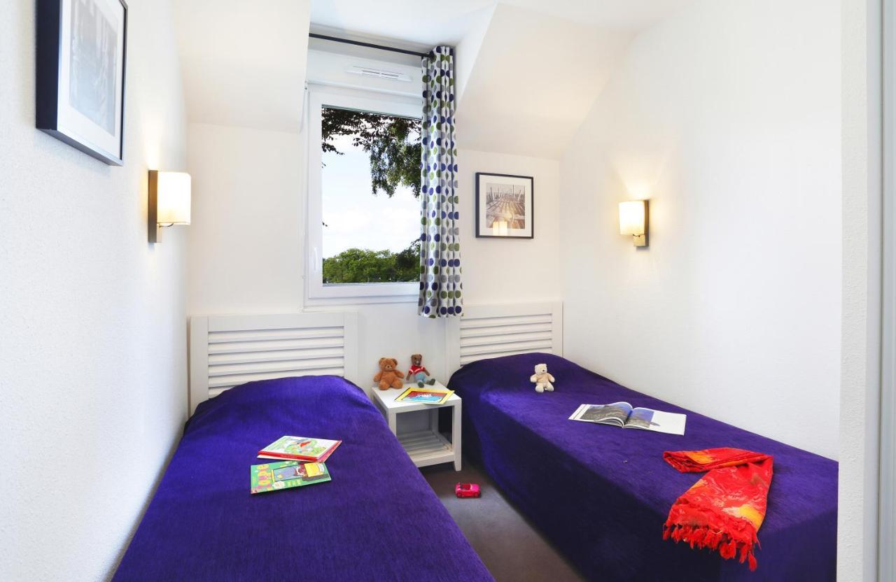Terres De France Le Domaine De La Baie Hotel Одиерн Екстериор снимка